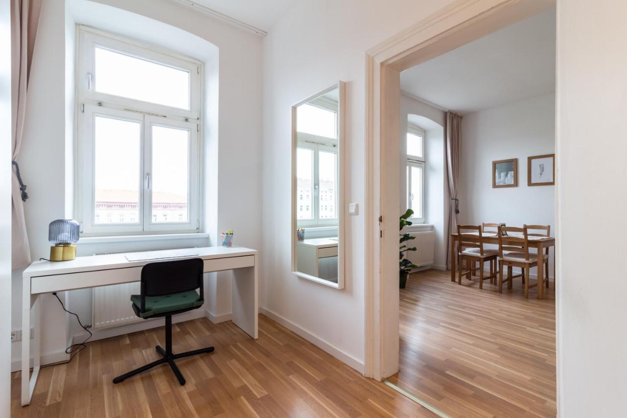 Central Apartment Wenen Buitenkant foto
