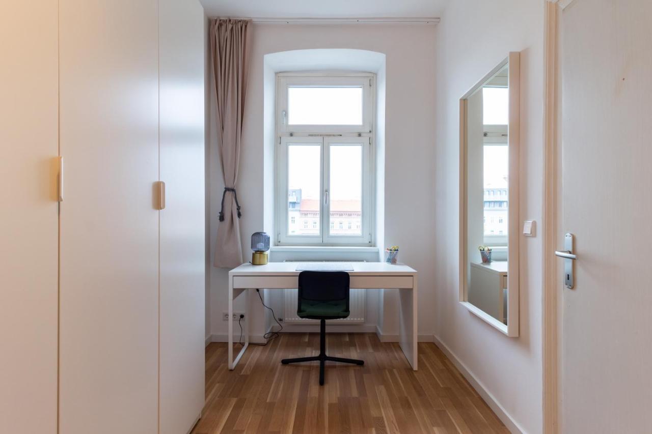 Central Apartment Wenen Buitenkant foto