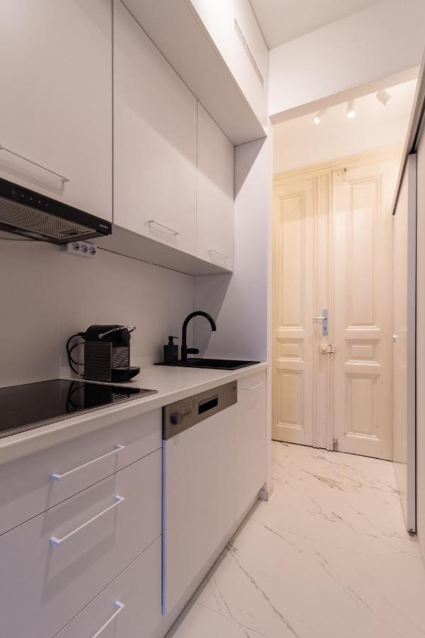 Central Apartment Wenen Buitenkant foto